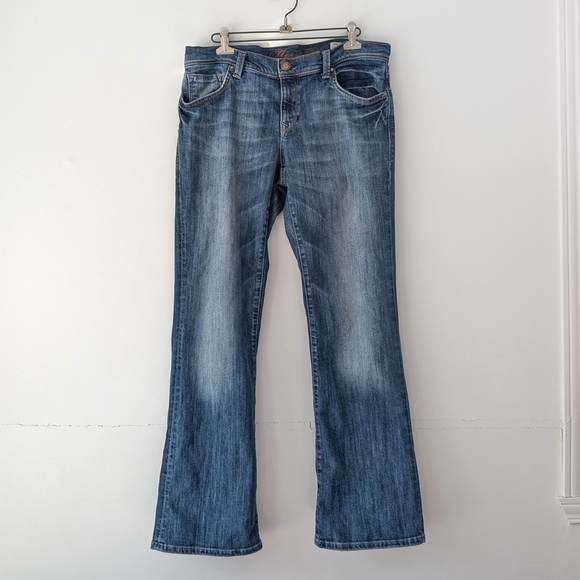Mavi Women's Molly Bootcut Jeans in Classic Blue ~ Size 32 x 32 - Picture 2 of 16